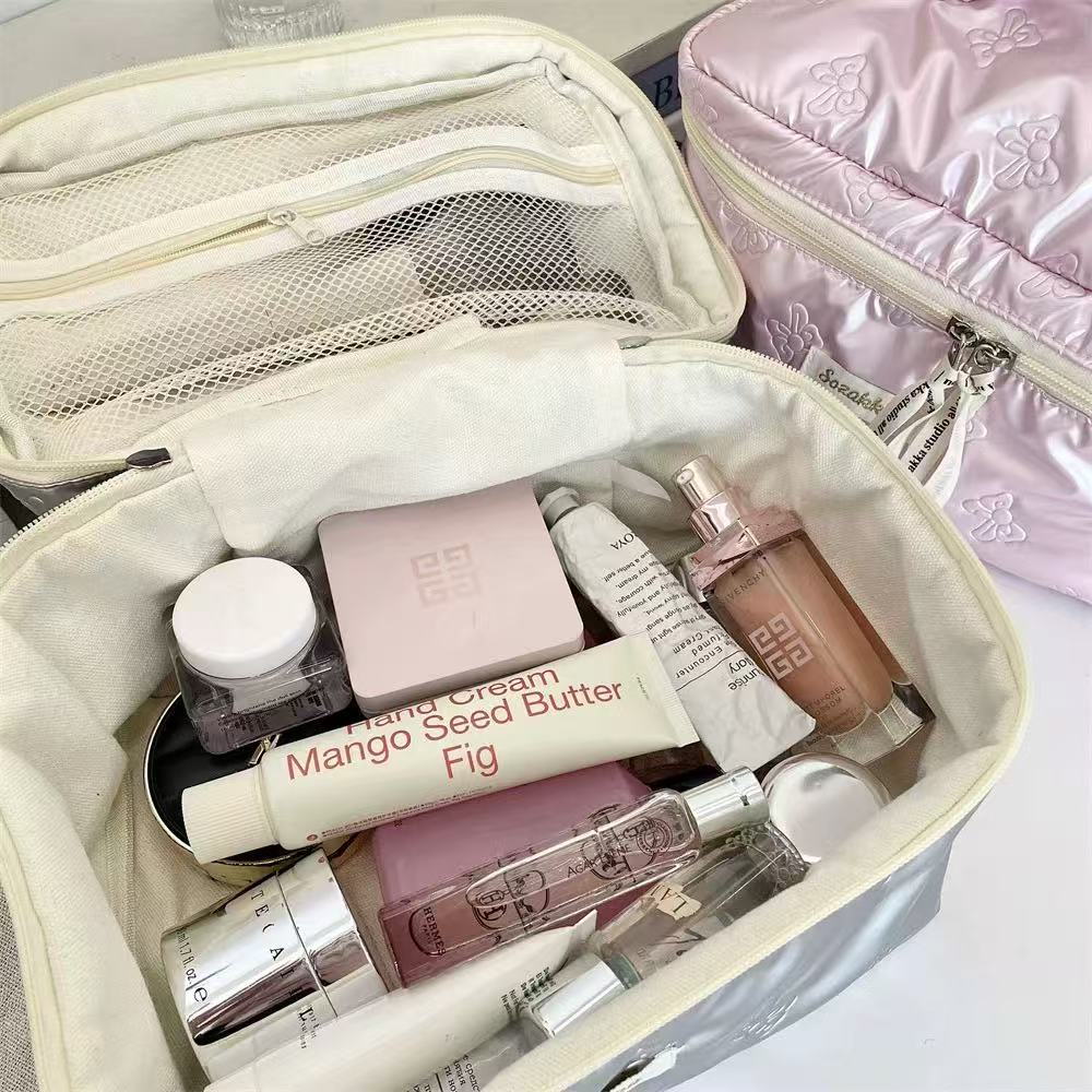 Bags & Storage - Cosmetic Bag 23x18x15cm - Silver - Goodie Goodie