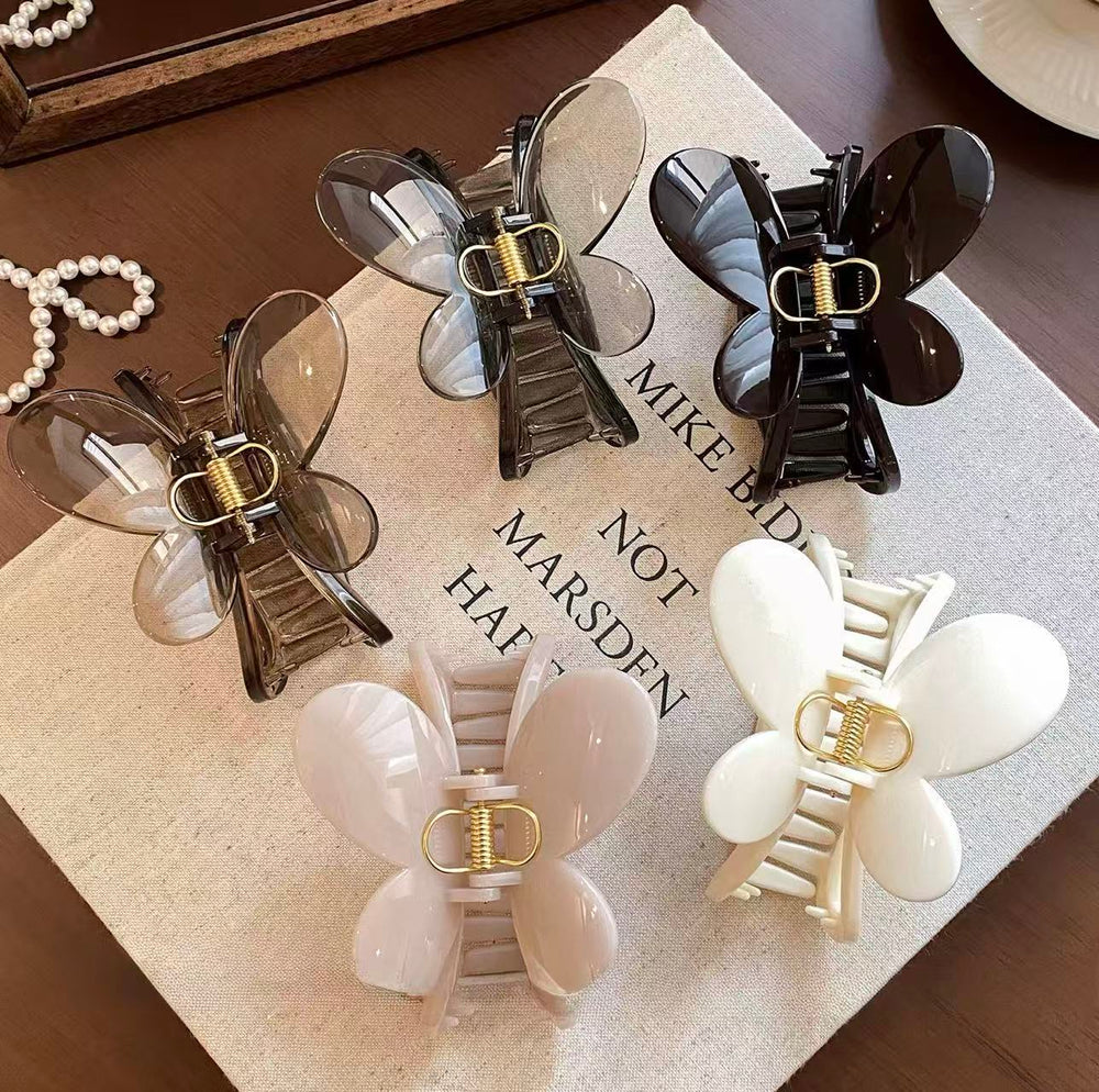 Accessories - French-Style Butterfly Hair Claw Clip 10 cm β Cream White - Goodie Goodie