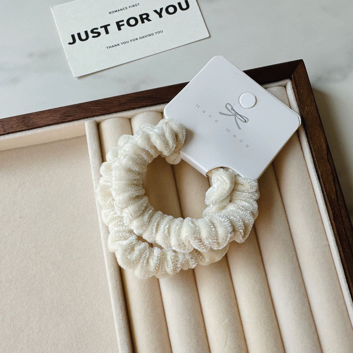 Velvet Scrunchie Pack-Milky White