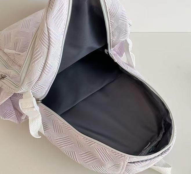 Light & Roomy Striped Backpack – 45×30×14cm