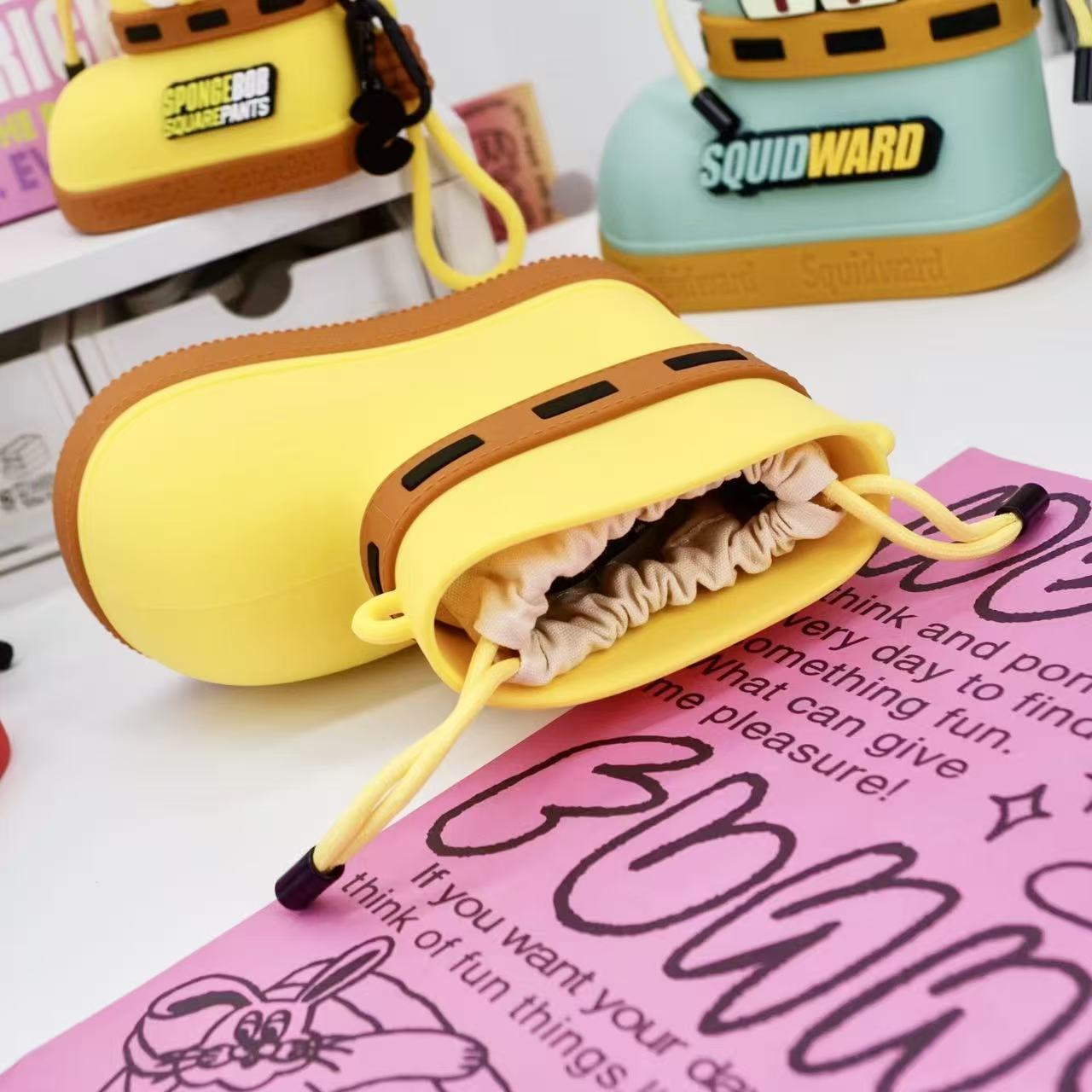 SpongeBob Series Silicone Boot-Shaped Earphone Case & Coin Purse Keychain