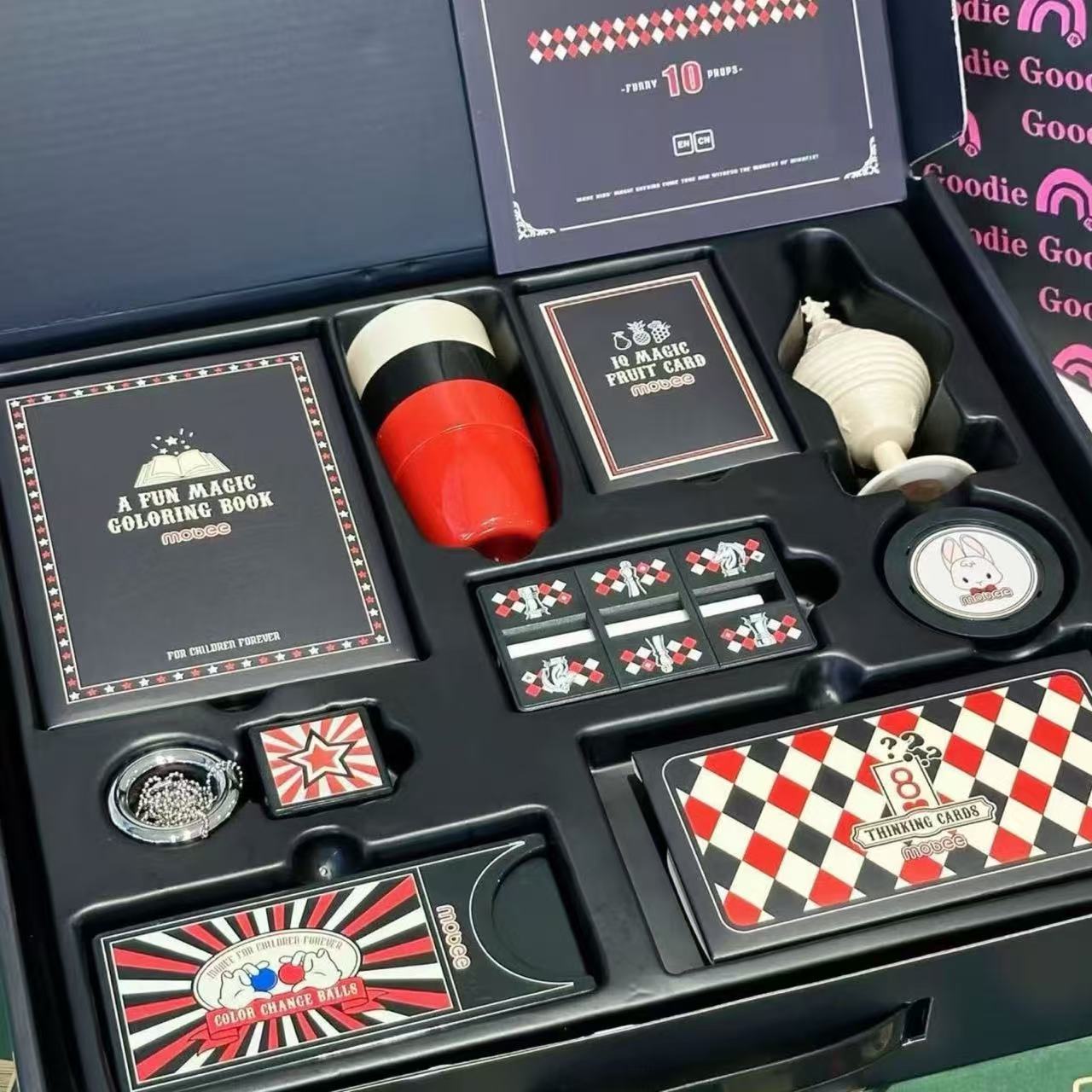 Mobee Club Magic Show Gift Box - 10 Props