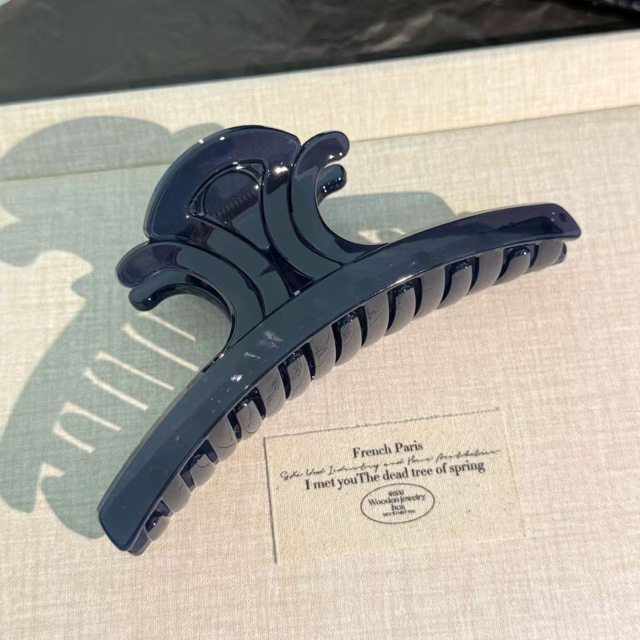 Arc de Triomphe Hair Claw Clip 13 cm – Navy Blue