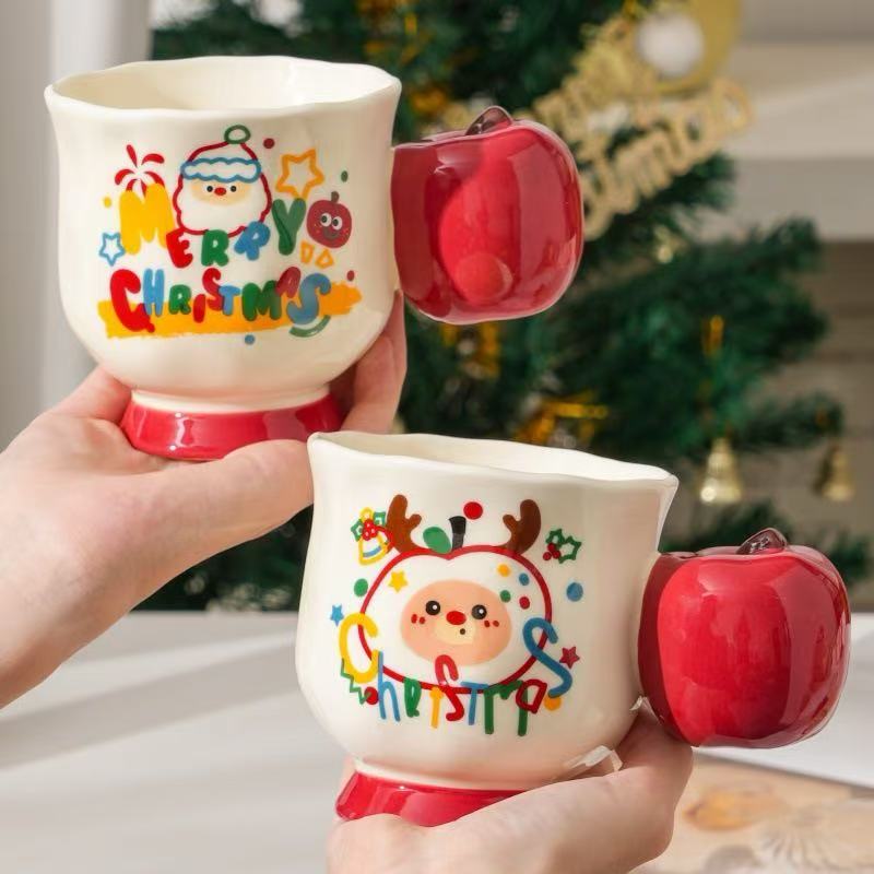Christmas Apple Ceramic Mug with Apple-Shaped Spoon 350ml Assorted