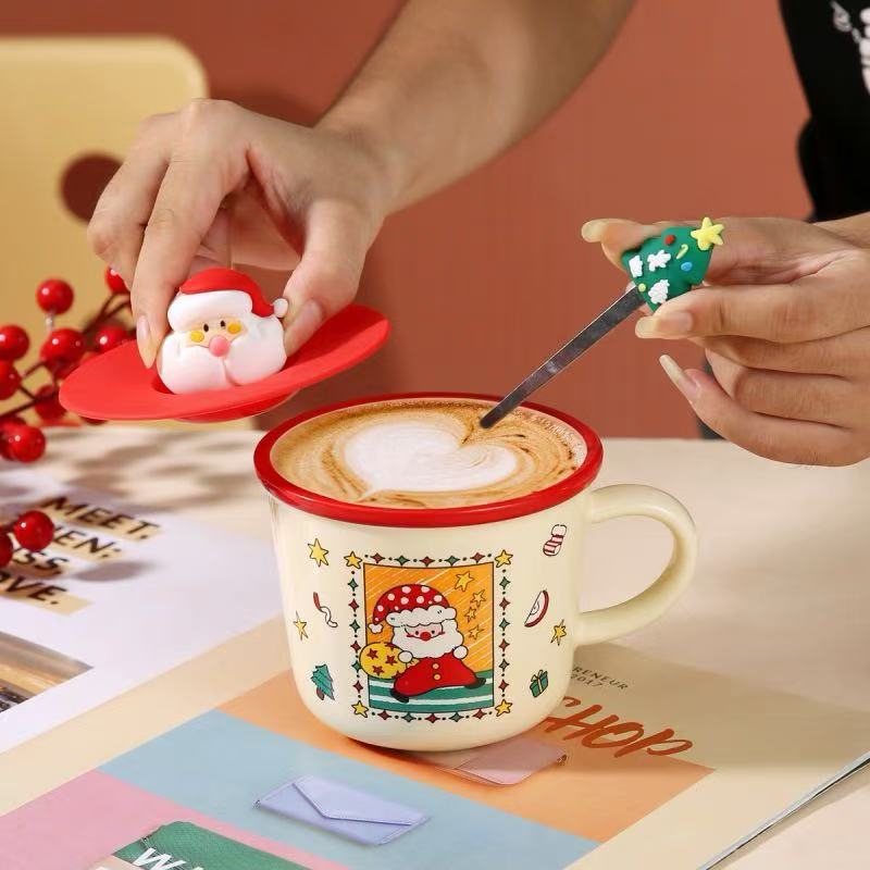 Santa Claus Ceramic Mug with Silicone Lid & Stirring Spoon 400ml