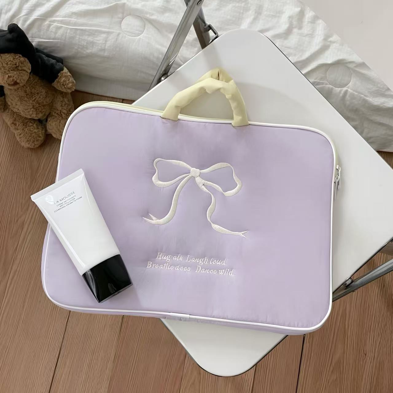 Bow Embroidered Laptop Sleeve 16" – Light Purple