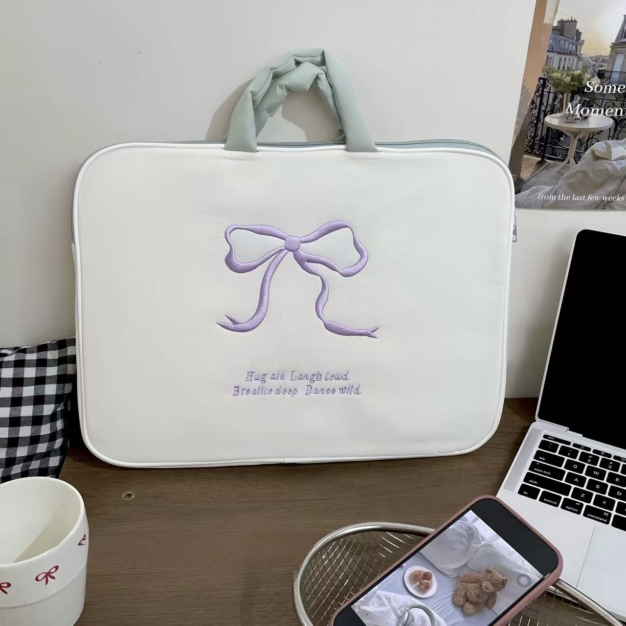 Bow Embroidered Laptop Sleeve 16" – White