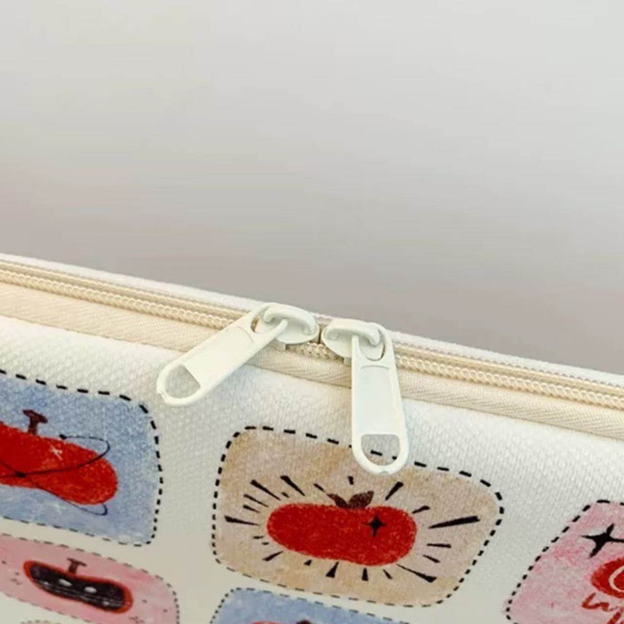 Apple Doodle Laptop Shoulder Bag 16 Inches