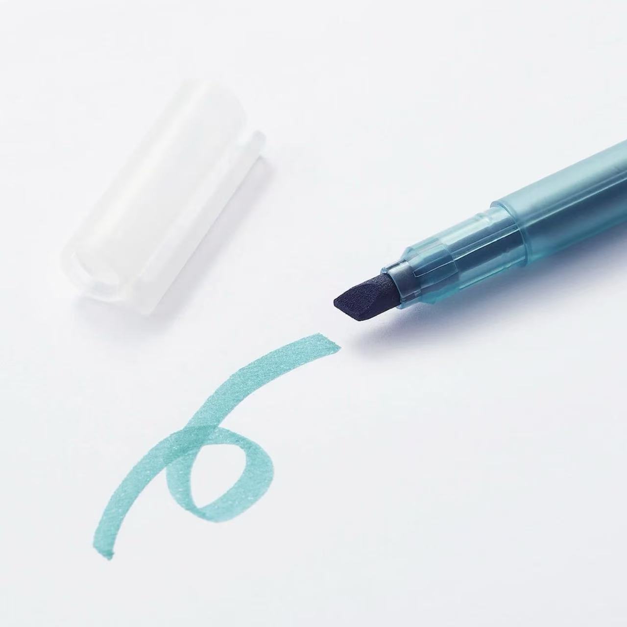 MUJI Mild Highlighter