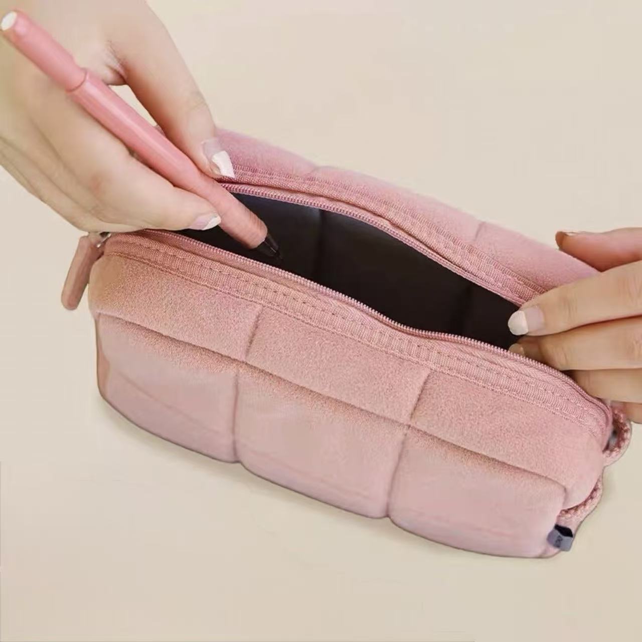 KOKUYO NEMU NEMU Soft Cloud Puffer Pencil Case – Dusty Pink