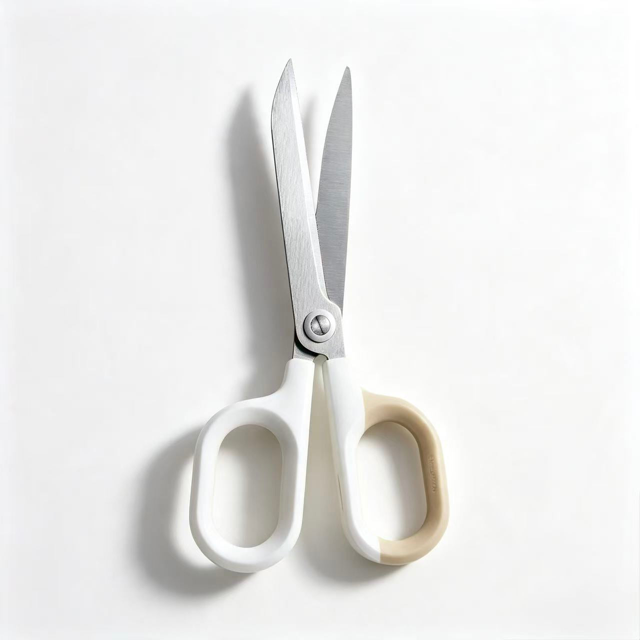 NUSIGN Ergonomic Scissors 155mm – White