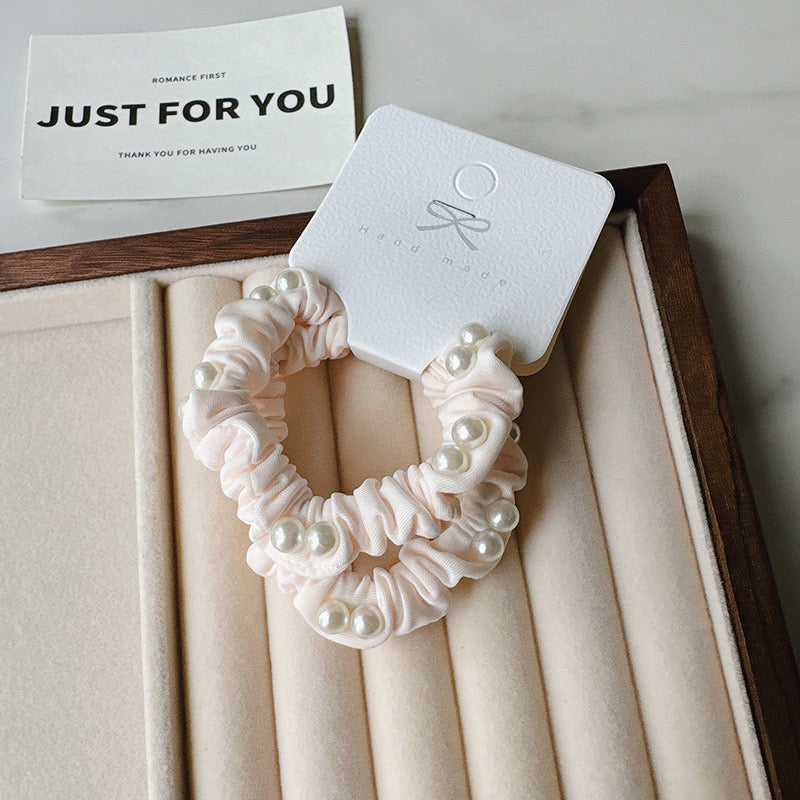 Pearl Macaron Scrunchie Pack-Milky White